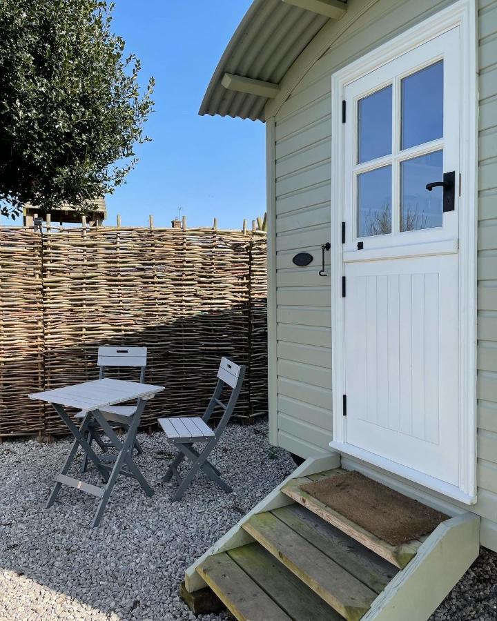 The Hut By The River Vakantiehuis *