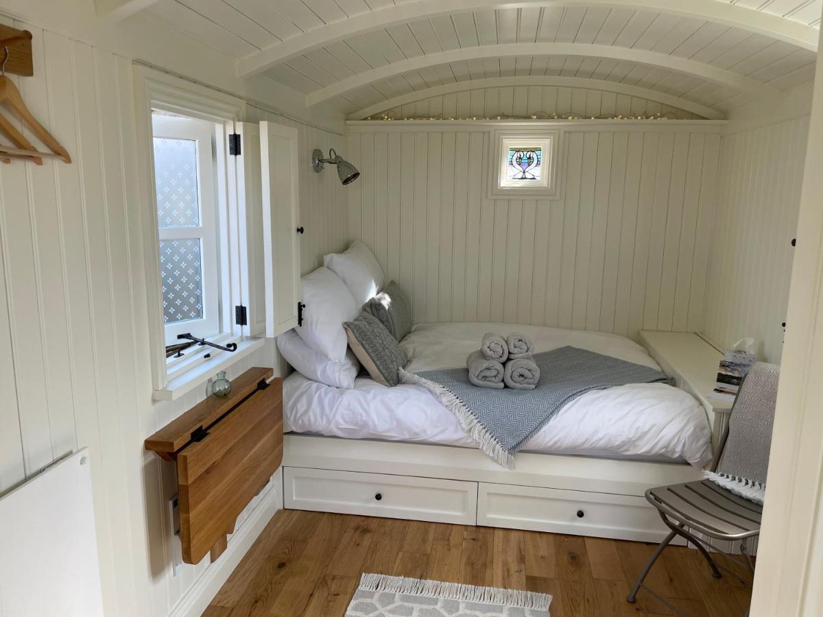 The Hut By The River York